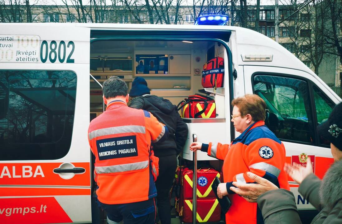 Stotelėje susmukęs žmogus