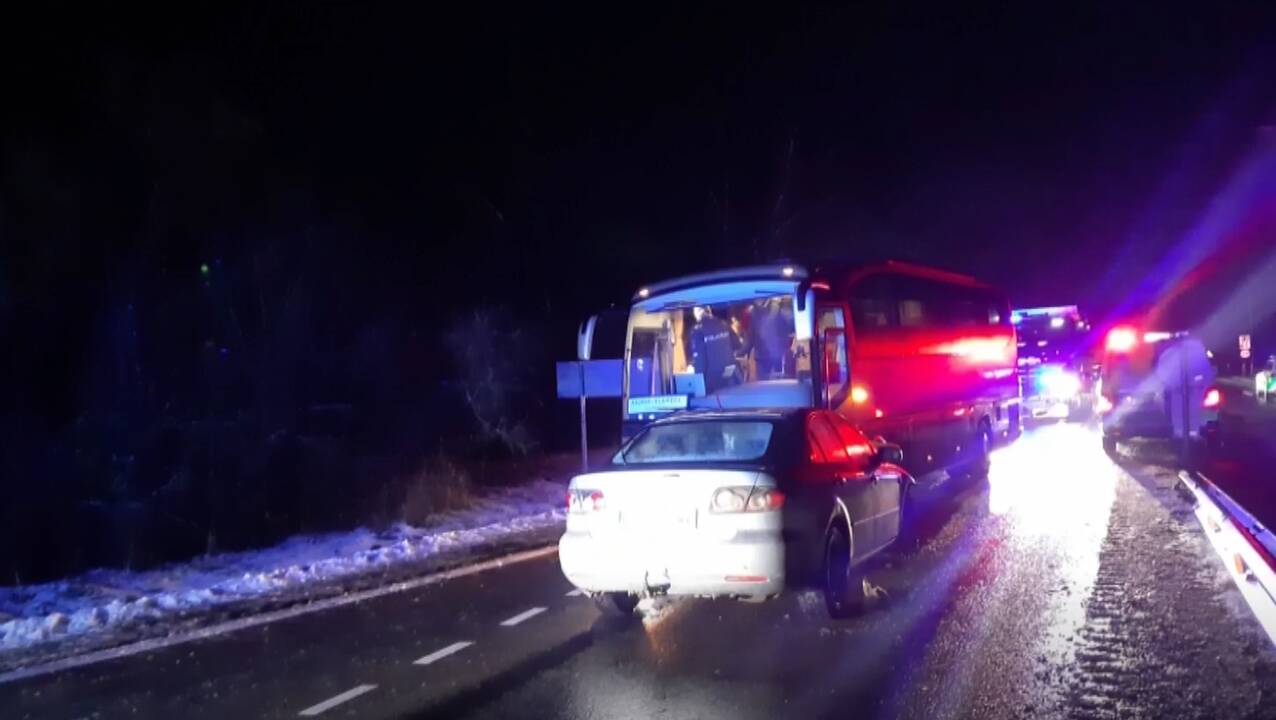 Nusikalstamo pasaulio šulo Baranio uošvis eina žento pėdomis: girtas automobiliu rėžėsi į autobusą