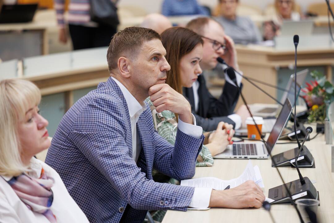 Kauno miesto tarybos posėdis (2025 balandžio 15 d.)