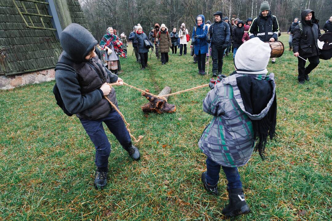 Sudegintos metų blogybės