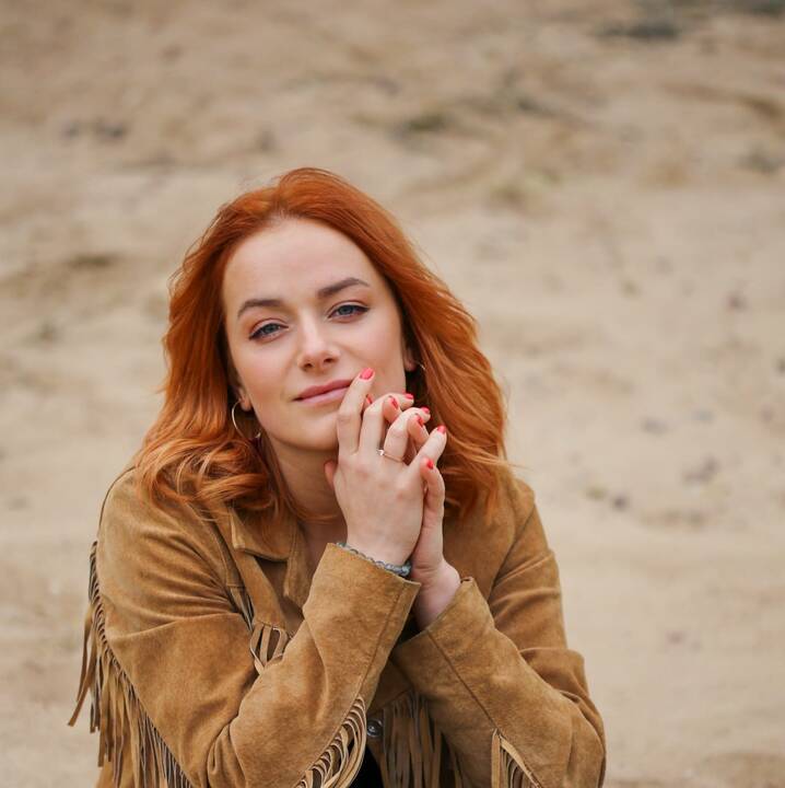 Marija Chlebopaševaitė-Vaidilė (kairėje) 