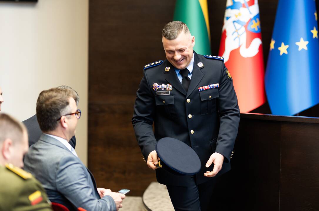 Naujas Kalėjimų tarnybos vadovas M. Kairys davė priesaiką