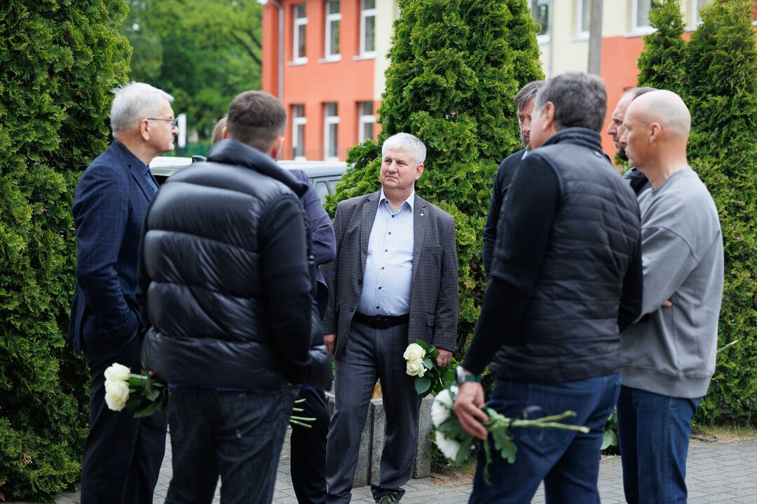 Klaipėdoje – atsisveikinimas su žuvusiu Gintaru Bendžiumi