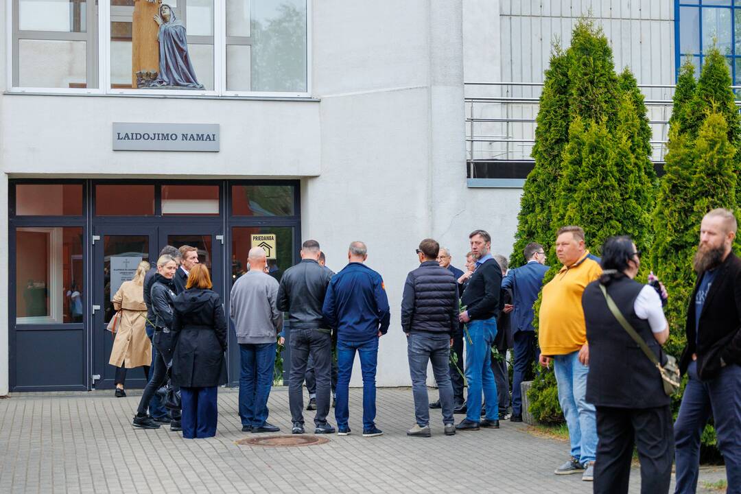Klaipėdoje – atsisveikinimas su žuvusiu Gintaru Bendžiumi