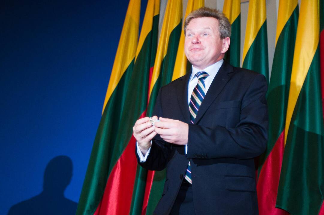 Gitanas Nausėda (kairėje) ir  Jaroslavas Narkevičius