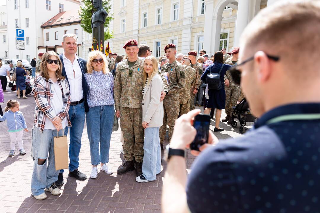 Vilniuje pasitikti iš misijos Malyje grįžę kariai