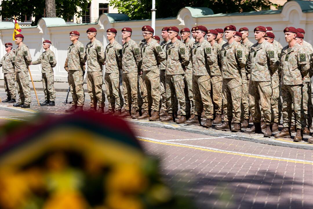 Vilniuje pasitikti iš misijos Malyje grįžę kariai