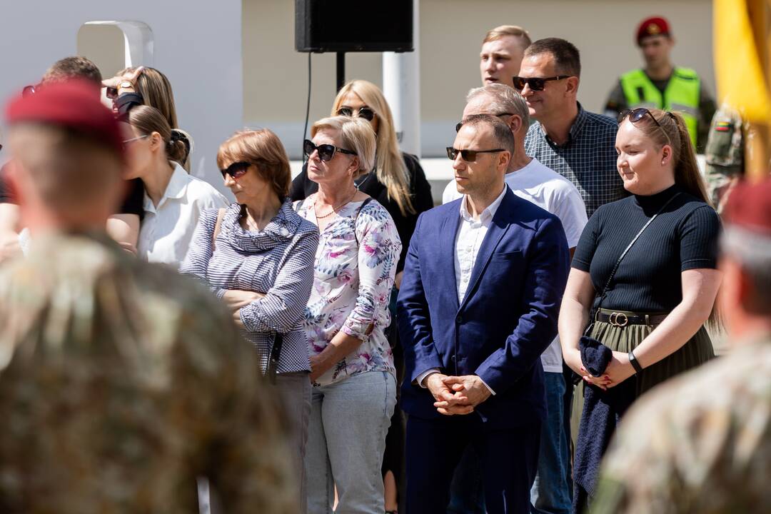 Vilniuje pasitikti iš misijos Malyje grįžę kariai