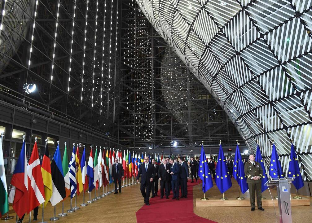 ES lyderiai leido pradėti naują „Brexit“ derybų etapą