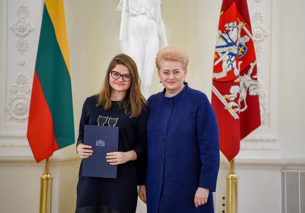 Prezidentė apdovanojo jaunuosius šalies muzikus