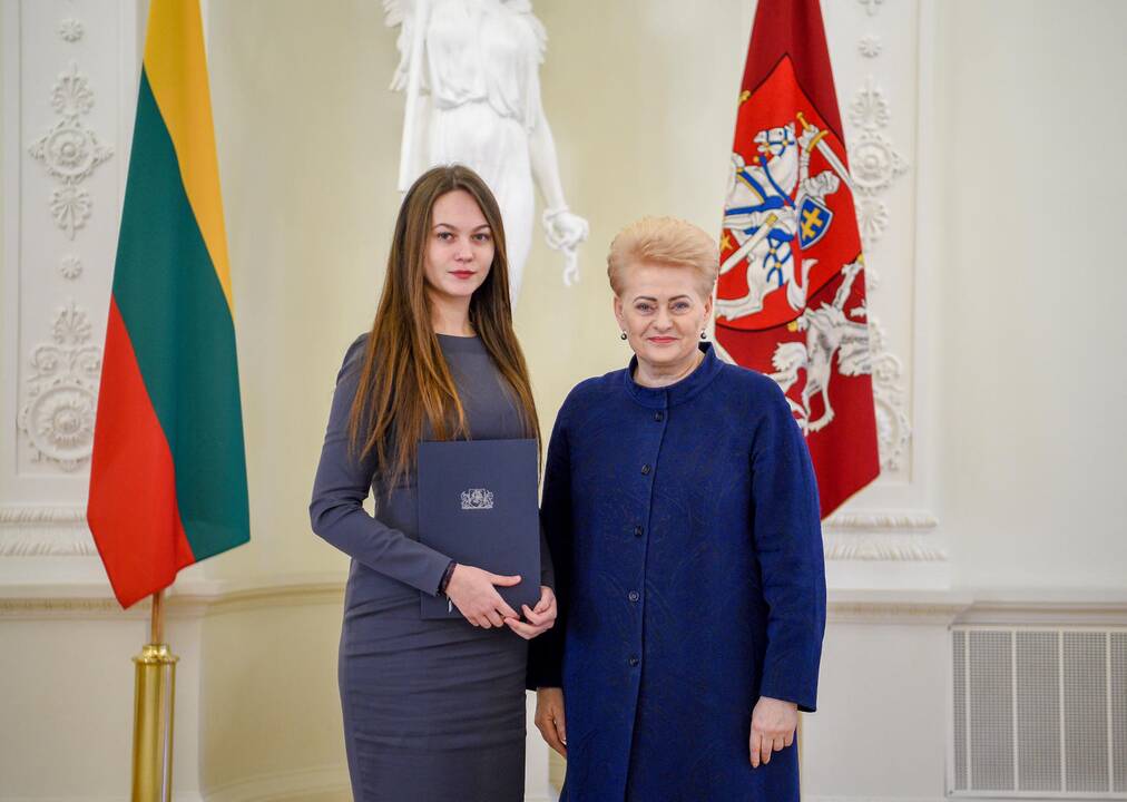 Prezidentė apdovanojo jaunuosius šalies muzikus