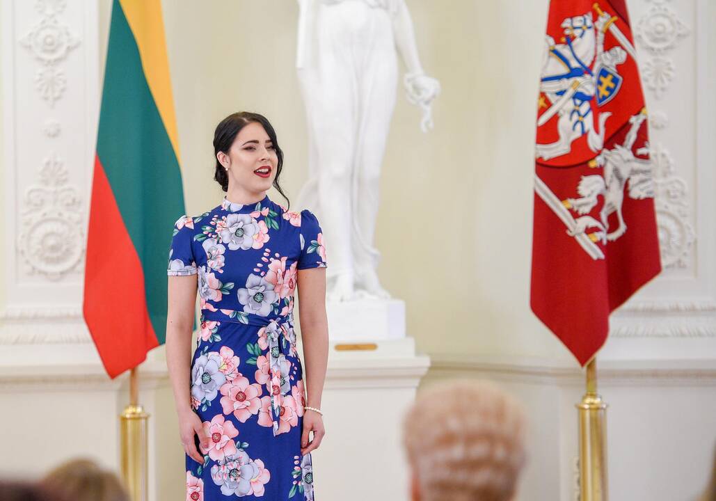 Prezidentė apdovanojo jaunuosius šalies muzikus
