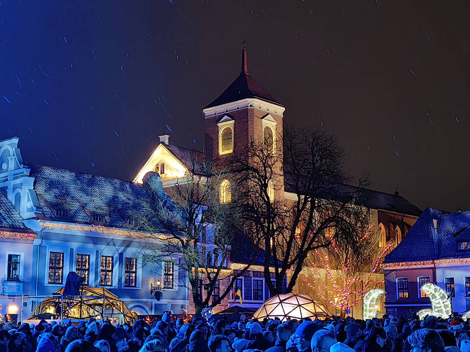 Kaunas plūsta į Rotušės aikštę