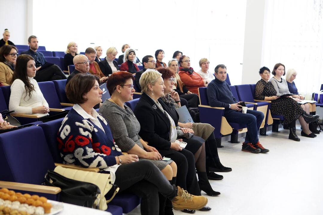 Reakcija: pasak D. Martišauskienės, bendruomenė didžiuojasi, kad tapo iškilios asmenybės vardu pavadinta mokymo įstaiga.