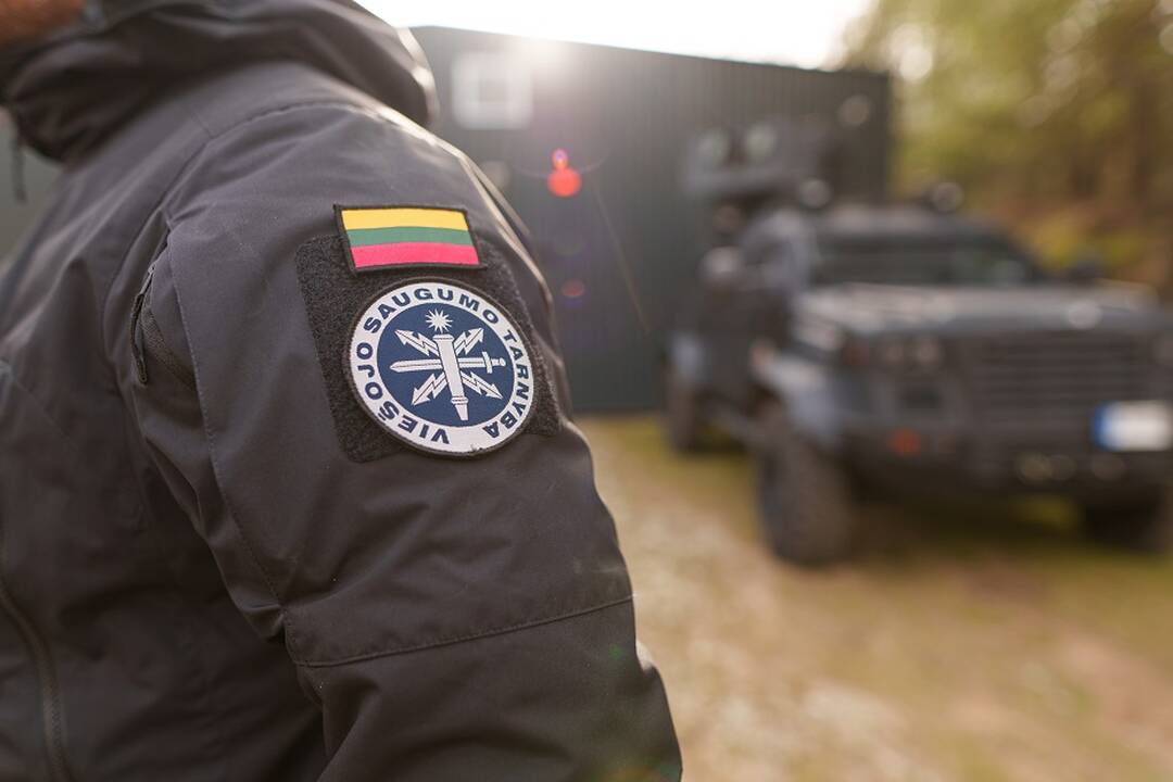 Pareigūnų bendruomenėje – nelaimė: VST darbuotoja bandė žudytis
