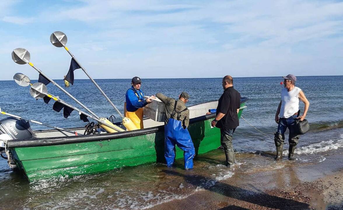 Vyriausybė rengiasi pateikti Seimui išvadą nepritarti verslinės žvejybos Kuršių mariose pakeitimui