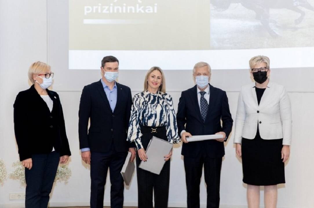 Švietimo, mokslo ir mokslo ministerijoje pagerbti aukščiausius apdovanojimus iškovoję sportininkai