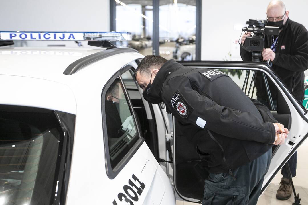 Naujų policijos automobilių pristatymas