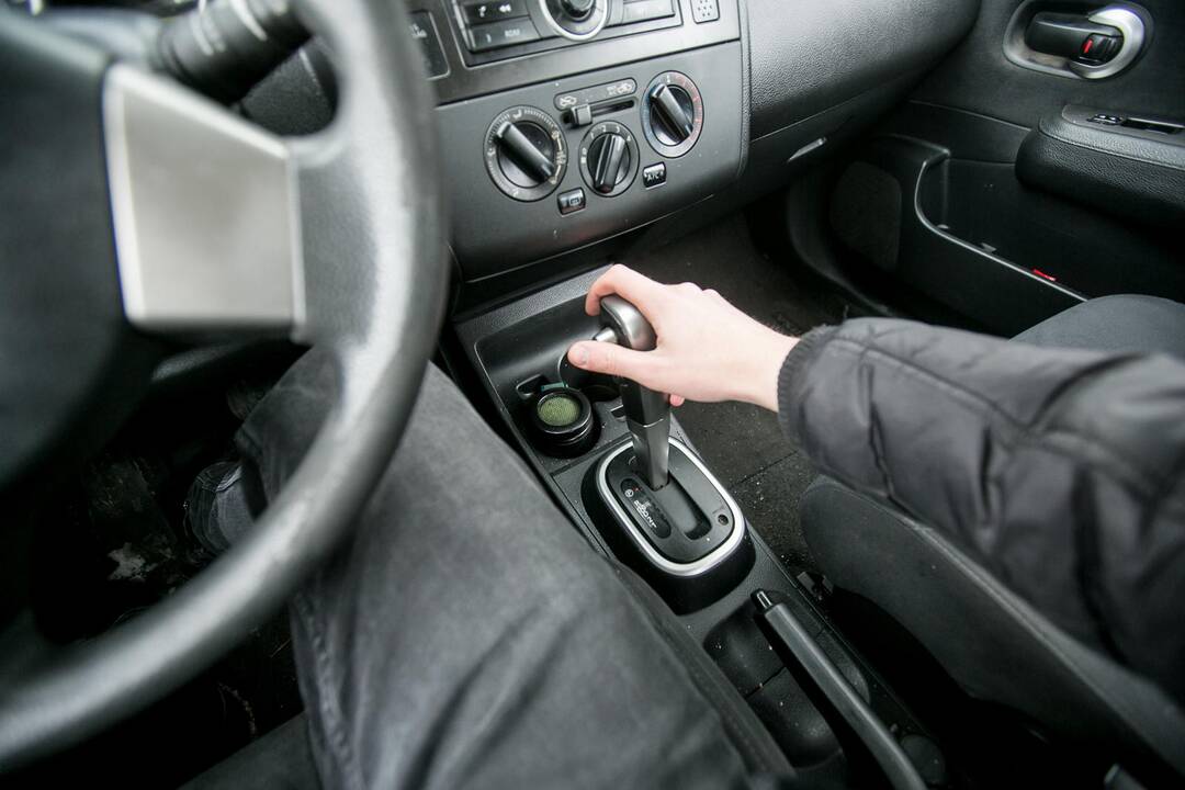 Automatinės pavarų dėžės: kokie yra jų tipai?