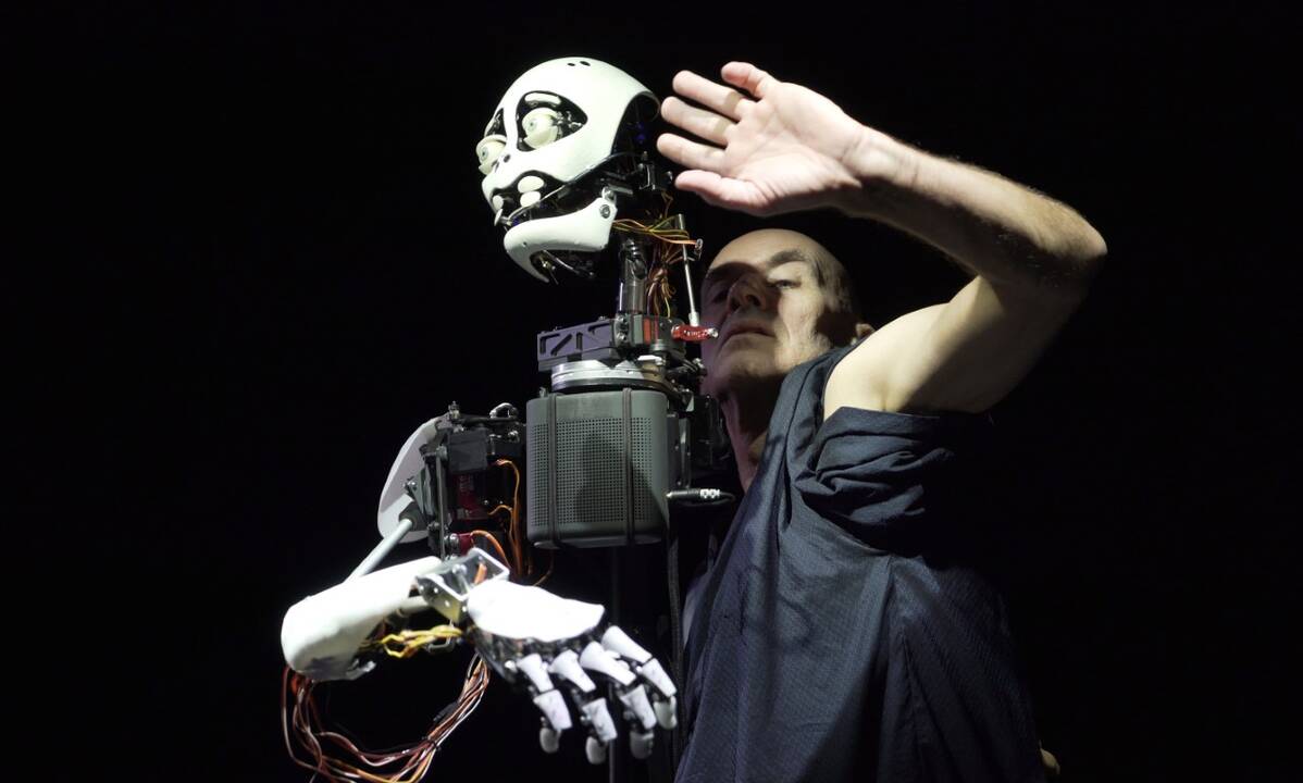 Scena iš spektaklio „Išplėšk sielą“ (Psilikono teatras).