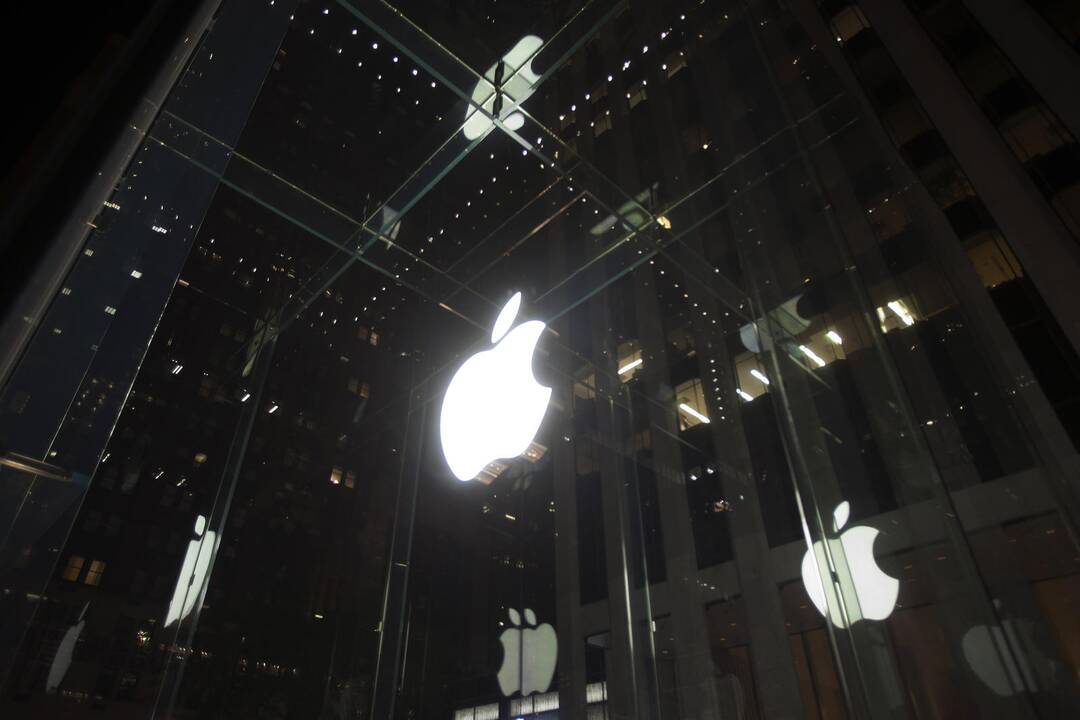 "Apple" prieš nesibaigiančius skundus: defektas yra, remontuosim nemokamai