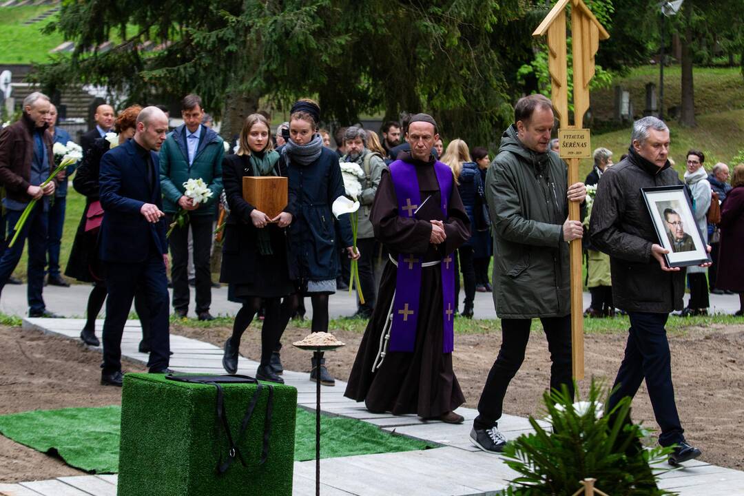 V. Šerėnas išlydėtas amžinojo poilsio