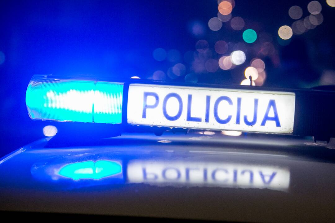 Vakare policijos patikros punktai Kaune dirba pilnu tempu