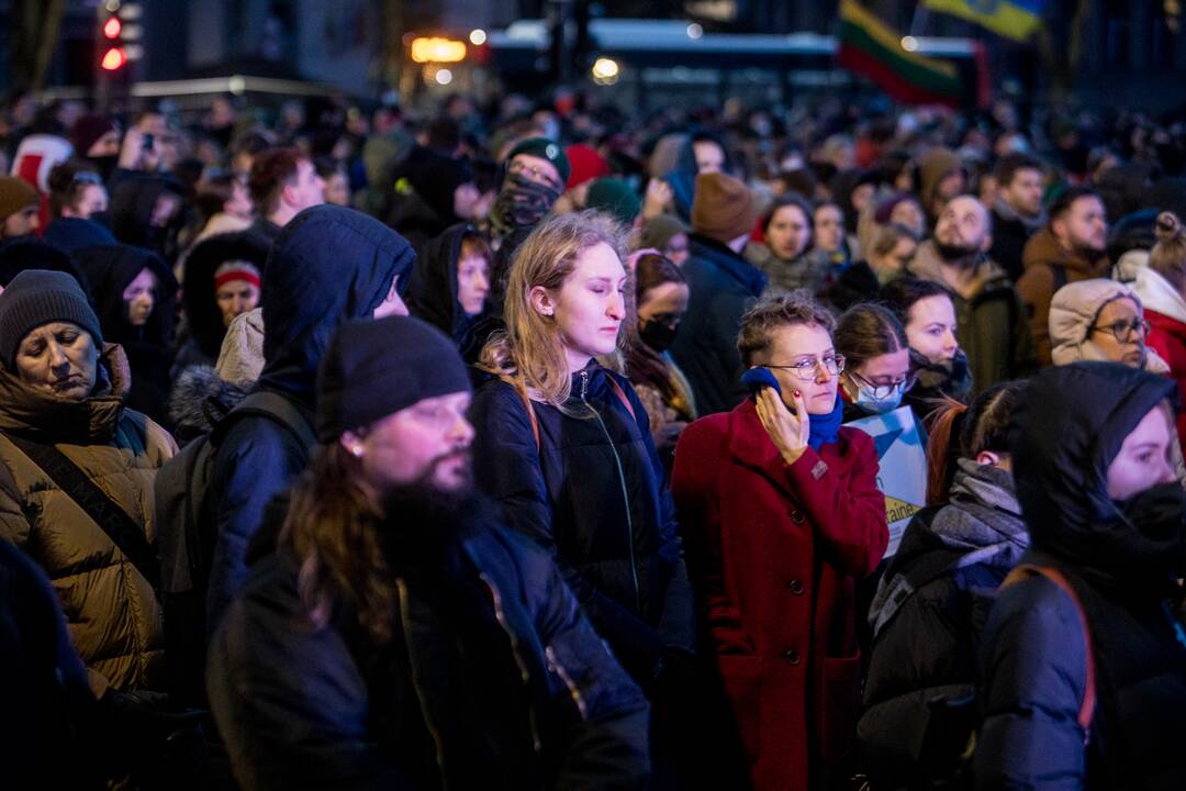 Daugybė žmonių Kaune susirinko į Ukrainos palaikymo akciją