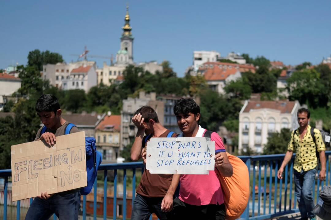 Vengrija pasiduoda Austrijos spaudimui priimti pabėgėlius