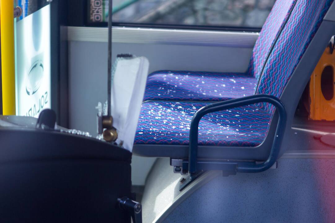 Masinė automobilių ir troleibuso avarija Kaune