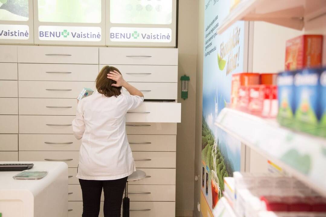 Vaistinių asociacija ir vaistinės apskundė milijonines baudas teismui