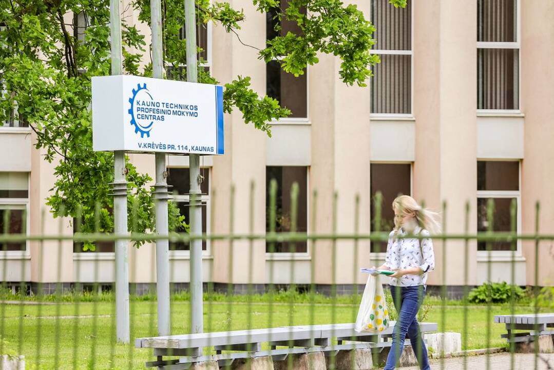 Patogu: švietimo, mokslo ir sporto ministerija aklai pasitiki P.Čepo žodiniais patikinimais.