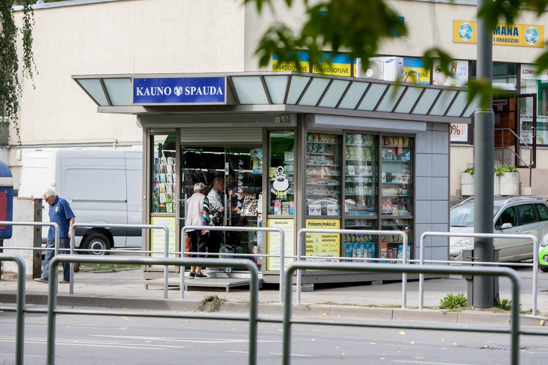 Kenčia: kioskų darbuotojos pakraupusios nuo siautėjančių paauglių.