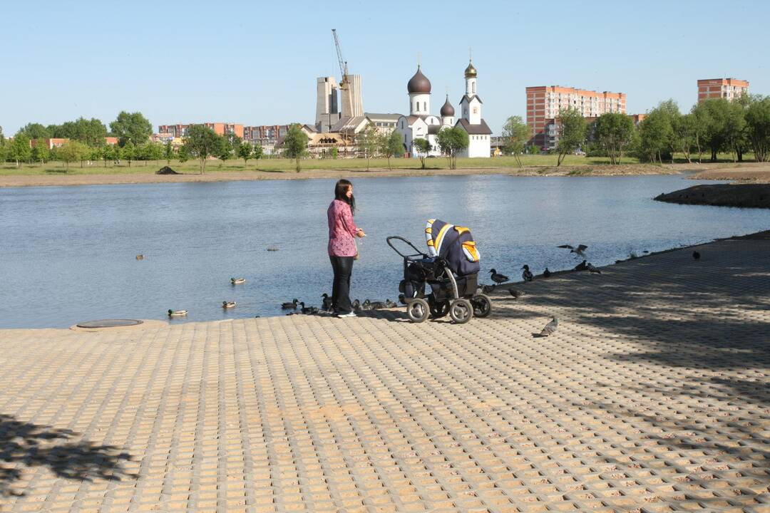 Žardės tvenkinys liūdina