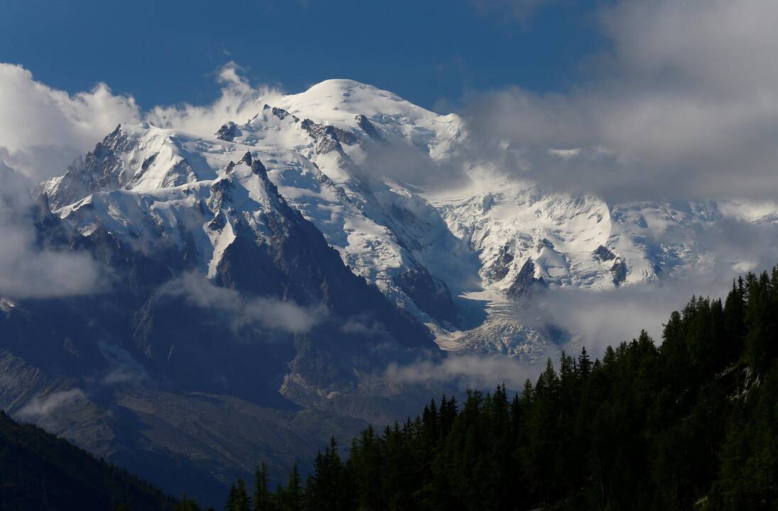 Ant Monblano rasti trijų italų alpinistų kūnai