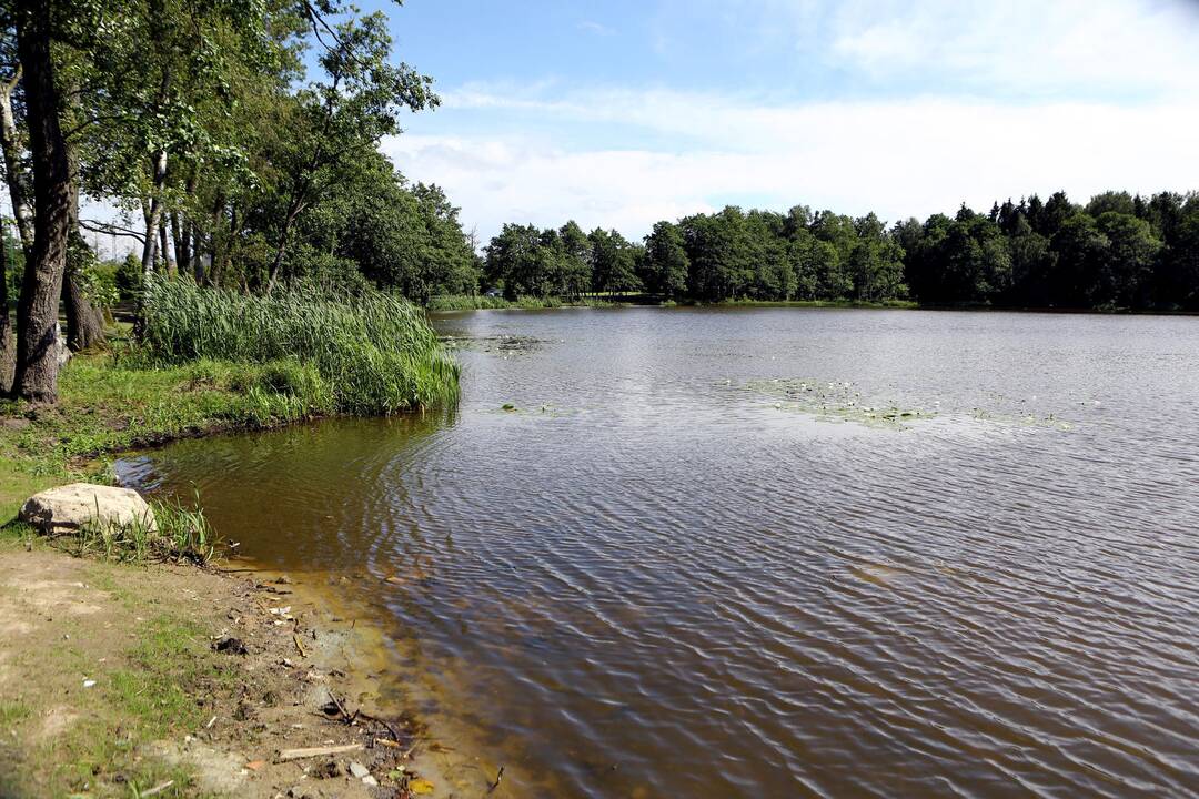 Pramogas Mumlaukio ežere nurungė žalčiai