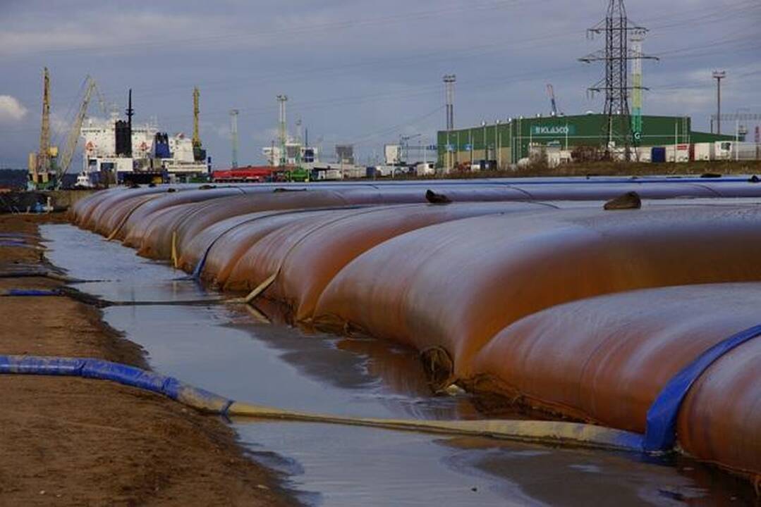 Klaipėdos uoste įsisiūbuoja unikalus užteršto grunto valymo projektas