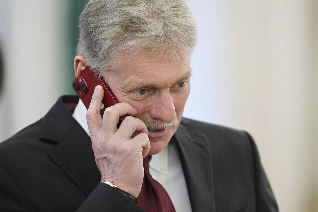 Kremlius teigia, kad apsvarstys pasiūlymą dėl paliaubų Ukrainoje