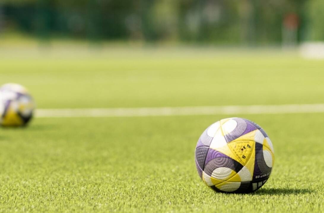 Tauragėje sugadinta „Vytauto“ stadiono danga