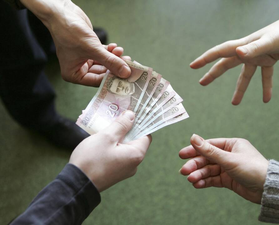 Telefoniniai sukčiai nusitaikė į paskolų ieškotojus 