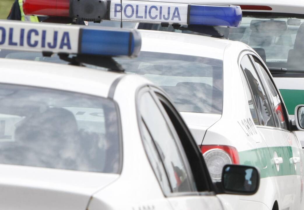 Policija devynis kartus vyko tramdyti Didžiosios Britanijos sirgalių