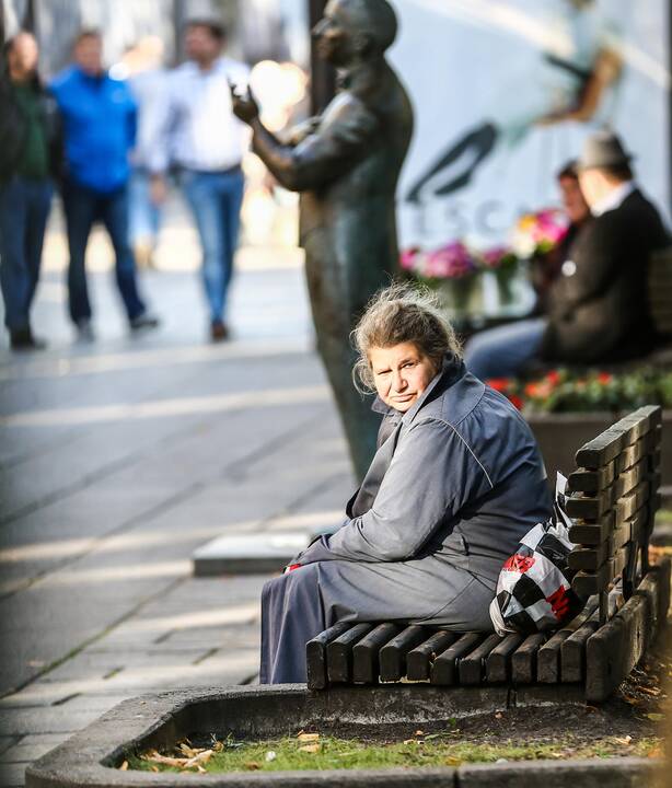 Išmaldos prašytoja: žmonės – geri, kartą gavau 100 litų!