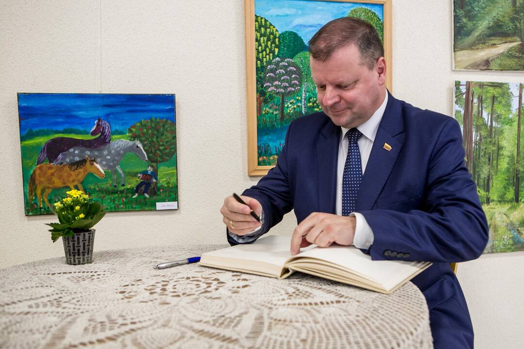 S.Skvernelis susitiko su nestreikuojančio Kauno rajono mokytojais