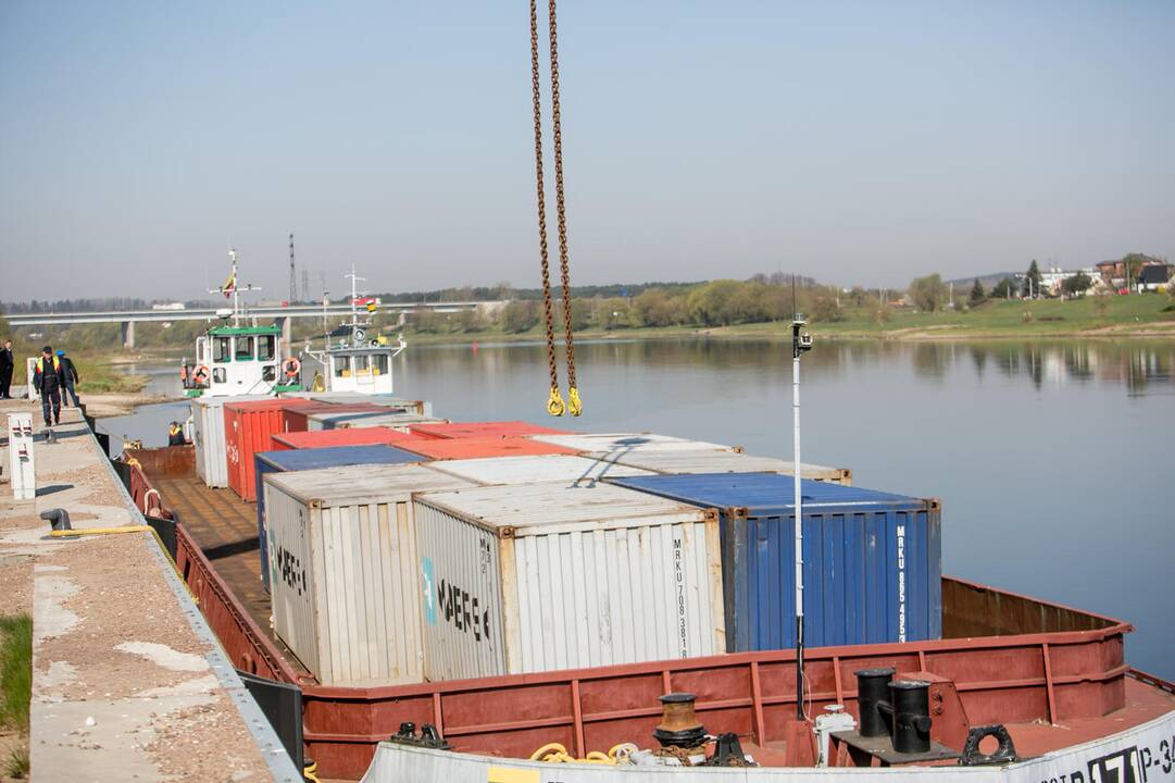 Marvelės uostą pasiekė pirmasis krovinys