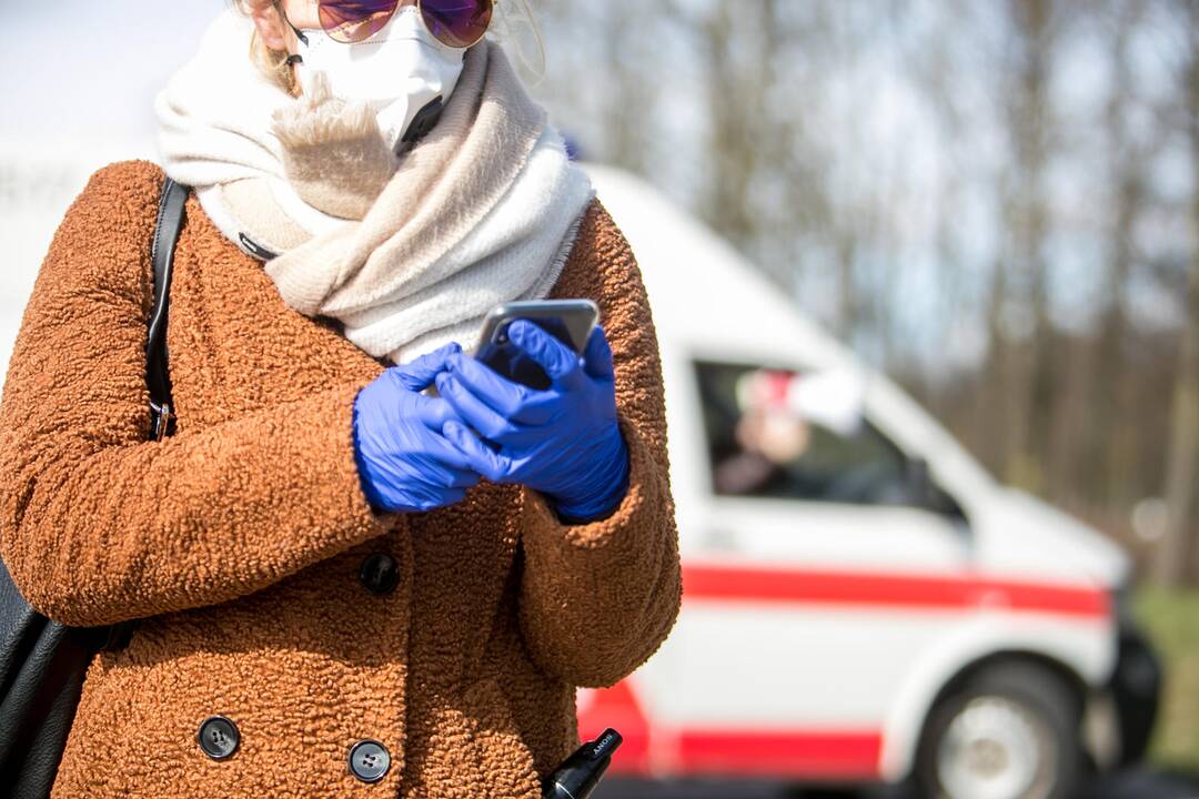 Karantino nepaisančius kauniečius drausmina įspėjimai iš greitosios automobilių