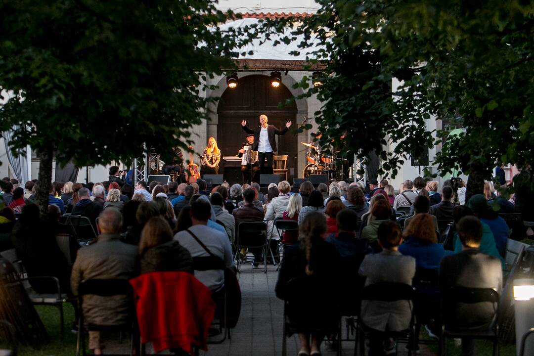 Pažaislio liepų alėjos vakarai: Andrius Kaniava. NAKTIS TEATRE