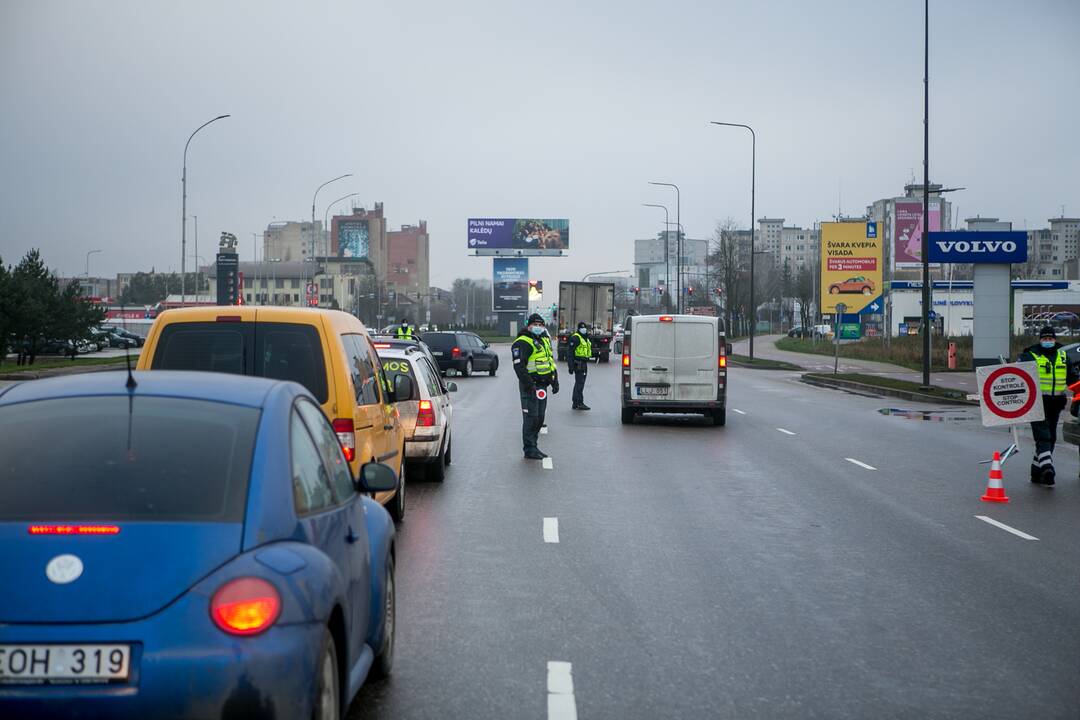 Ramus šeštadienis Kauno blokpostuose