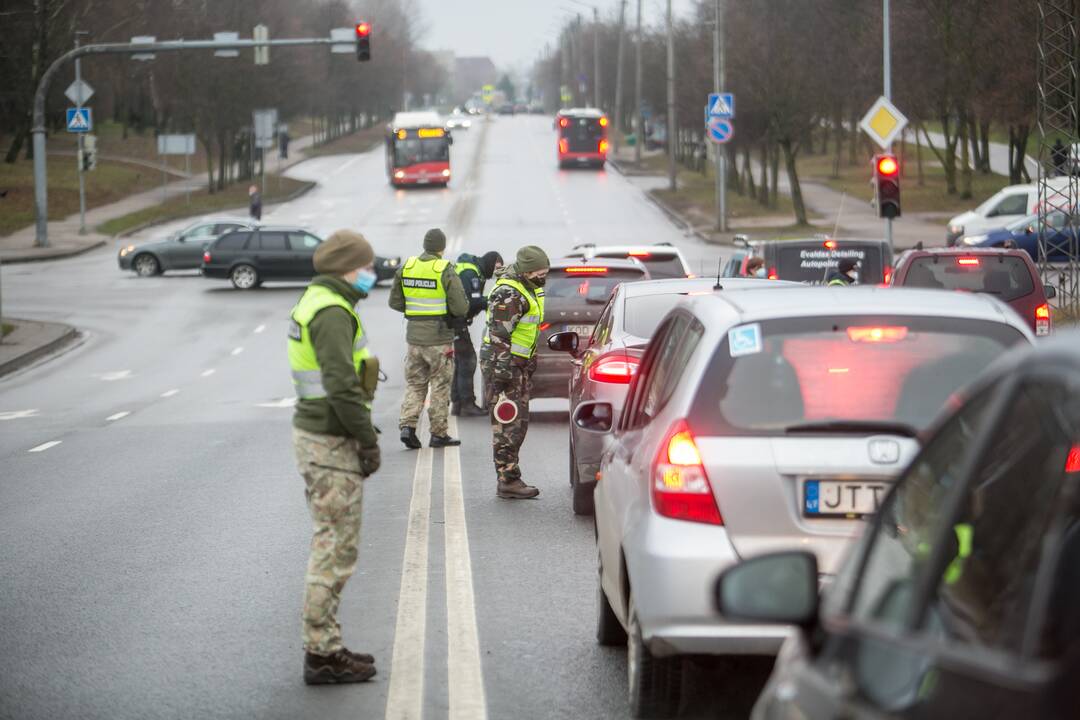 Ramus šeštadienis Kauno blokpostuose
