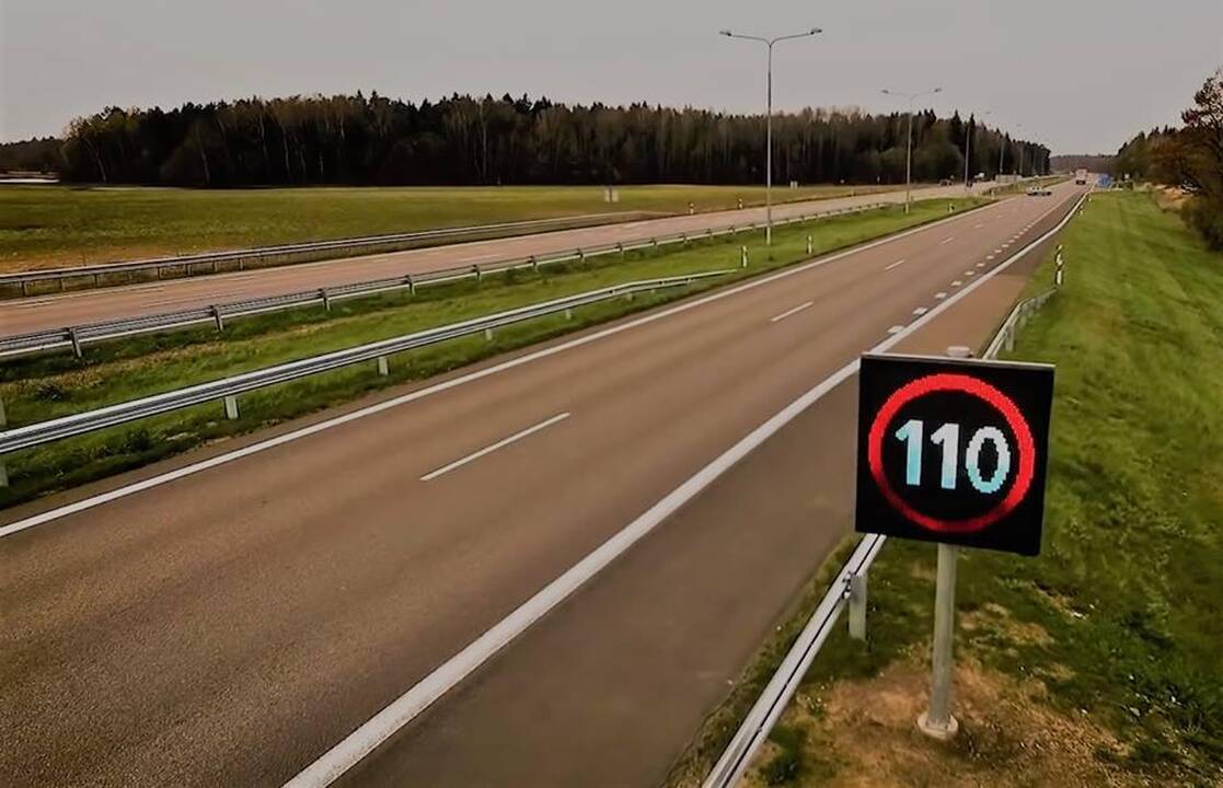 Kaip veikia išmanieji kelio ženklai?