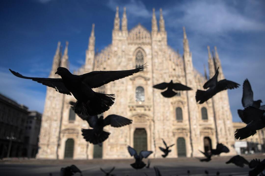 Italijoje COVID-19 per parą pasiglemžė daugiau nei 430 gyvybių